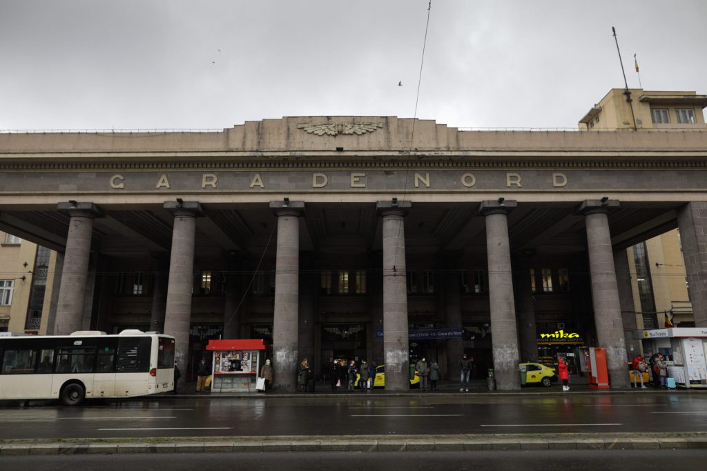 Ancheta Parchetului European la Gara de Nord: Lucrările de reabilitare, blocate după ani de promisiuni Parchetul European (EPPO) a demarat o anchetă privind lucrările de reabilitare a Gării de Nord din București, după ce proiectul, finanțat din fonduri europene, a stagnat