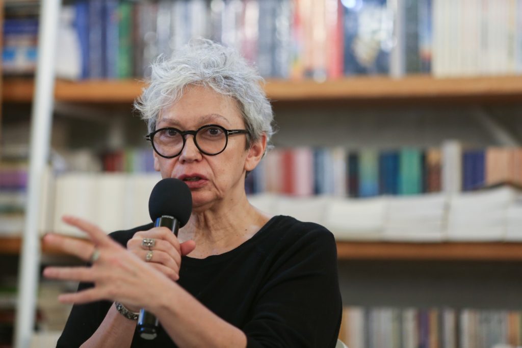 Oana Pellea, despre procesul privind drepturile de autor ale tatălui său: „La fiecare termen se schimbă judecătorul” Actrița Oana Pellea a anunțat, joi seară, printr-un mesaj publicat pe Facebook, că procesul pentru drepturile de autor legate de repertoriul tatălui său, celebrul actor Amza Pellea, se află pe rol de doi ani