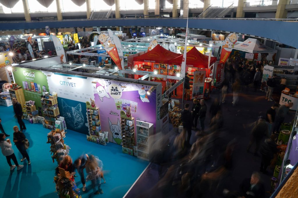 PetExpo 2026: Cel mai mare târg dedicat animalelor de companie revine la București În acest weekend, Bucureștiul va găzdui cea de-a 26-a ediție a PetExpo, cel mai amplu eveniment din România dedicat animalelor de companie