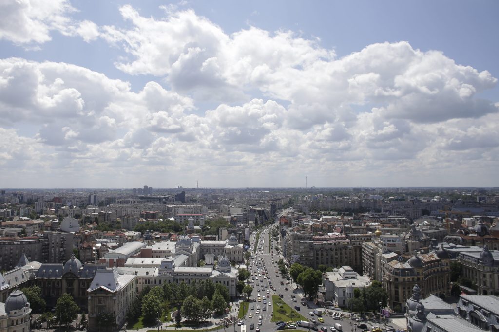 Un amendament controversat la legea bugetului pe 2026, care vizează implementarea parțială a referendumului pentru București, a fost adoptat de comisiile reunite de buget-finanțe ale Parlamentului