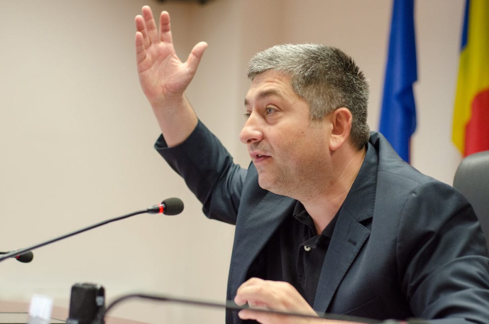 Cluj: Reduceri masive de personal în administrația publică locală Prefectura Cluj a transmis către primăriile din județ și către Consiliul Județean (CJ) listele cu numărul posturilor ce urmează să fie reduse, în conformitate cu prevederile Ordonanței de Urgență (OUG) 7/2026