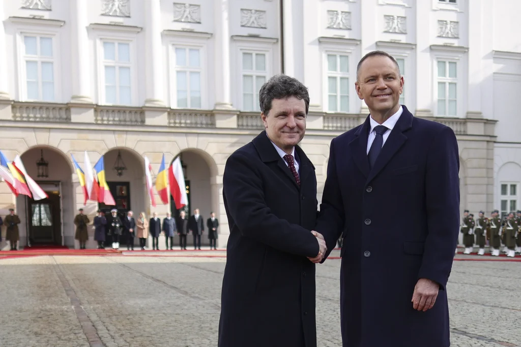 Nicușor Dan: Nu este cazul convocării CSAT pentru criza din Orientul Mijlociu Primarul general al Capitalei, Nicușor Dan, a declarat că nu consideră necesară, în acest moment, convocarea Consiliului Suprem de Apărare a Țării (CSAT)
