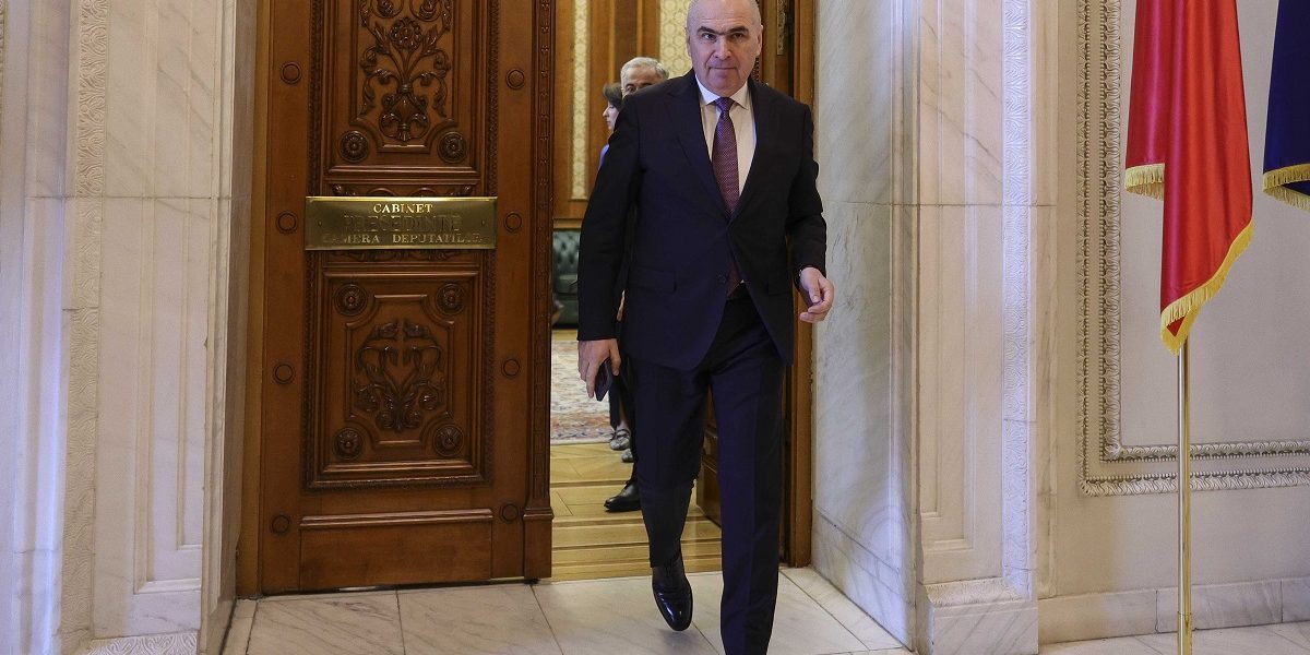 Bolojan: Reduceri bugetare necesare, în pofida nemulțumirilor din primării