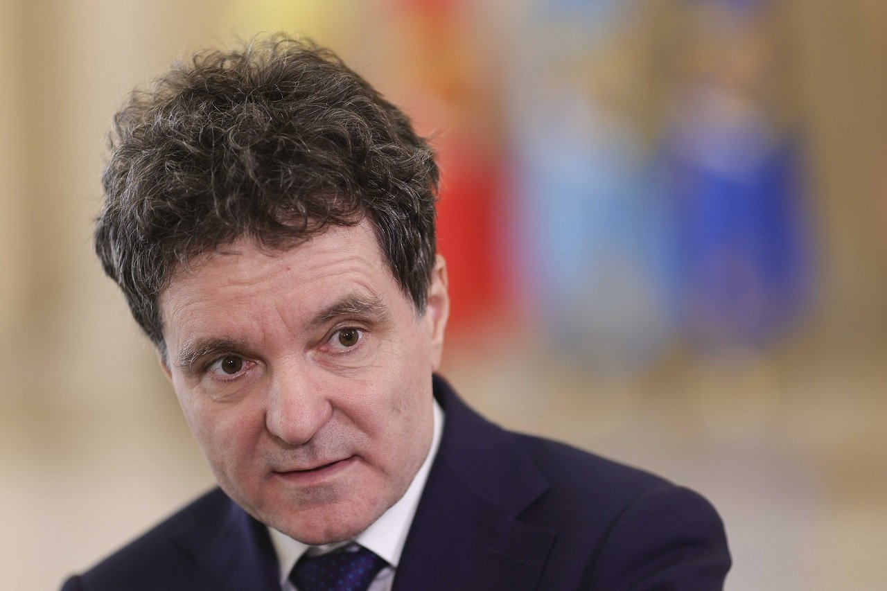România se alătură eforturilor pentru libera navigație în Strâmtoarea Ormuz Primarul general al Capitalei, Nicușor Dan, a anunțat că România se va alătura eforturilor internaționale de a asigura libertatea de navigație în Strâmtoarea Ormuz