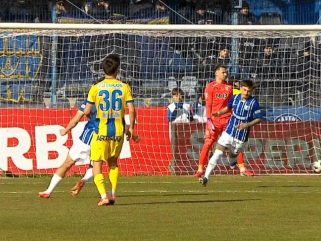 Victorie importantă pentru Farul în startul play-out-ului SuperLigii Constanța a debutat cu dreptul în play-out-ul SuperLigii, învingând Petrolul Ploiești cu scorul de 2-0