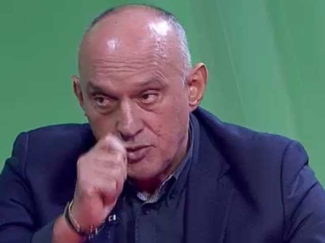 Prunea, cucerit de Matei Popa: „Asta înseamnă să joci fotbal!” Fostul mare portar Florin Prunea și-a exprimat public admirația față de prestația tânărului fundaș Matei Popa, component al echipei FCSB