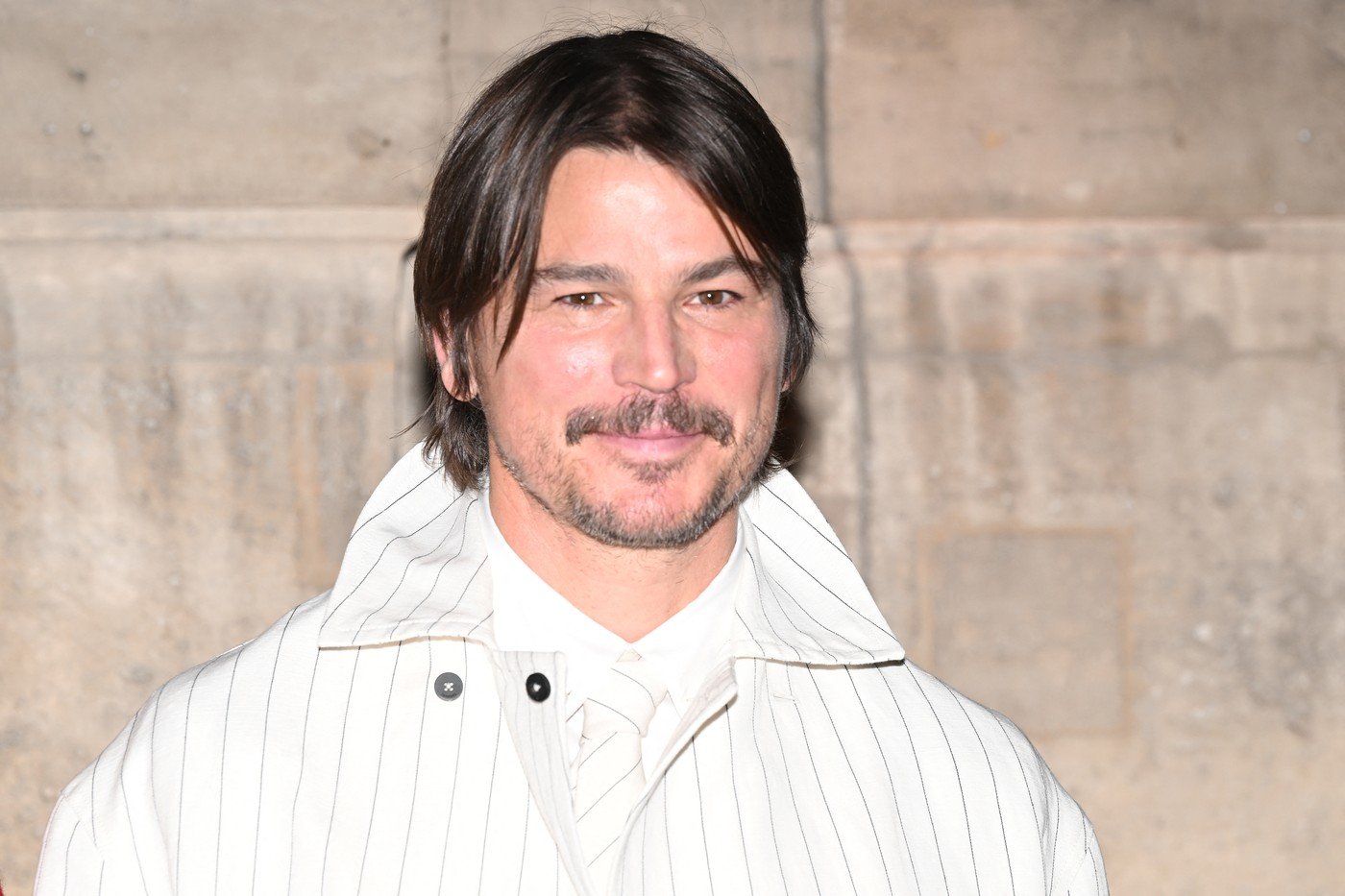 Josh Hartnett revine pe marile ecrane într-un rol complex, sub bagheta lui Oliver Stone Actorul Josh Hartnett va interpreta rolul principal în noul film regizat de Oliver Stone, intitulat „White Lies”
