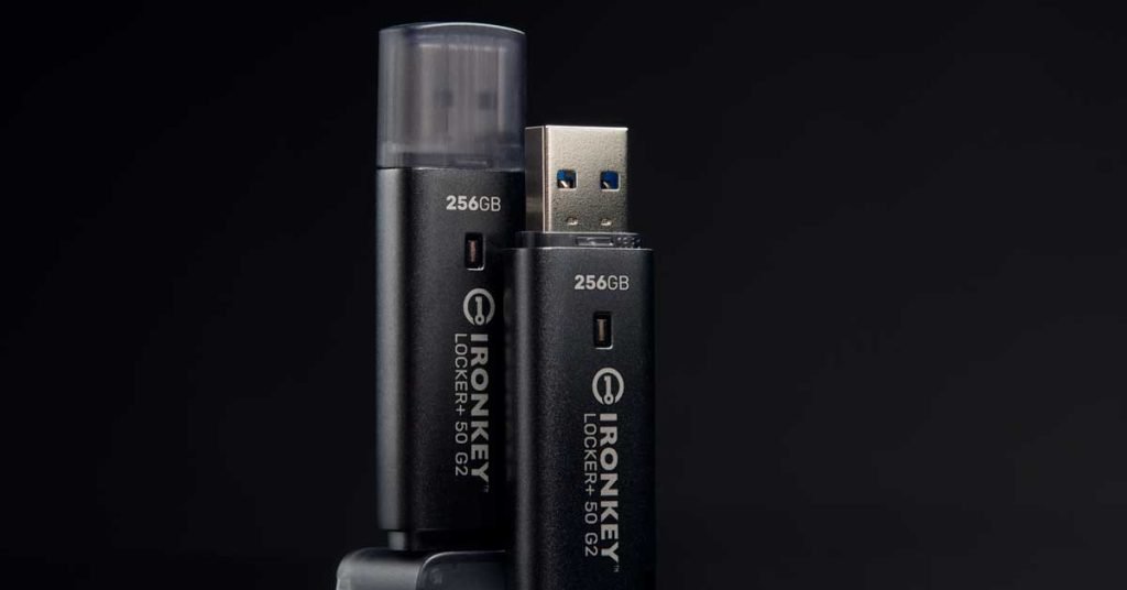 Kingston lansează IronKey Locker+ 50 G2: Un stick USB securizat, cu criptare avansată și protecție hardware Kingston, un nume respectat în domeniul memoriilor și al soluțiilor de stocare, a lansat recent un nou model din gama IronKey, dedicată celor care pun accent pe securitatea datelor