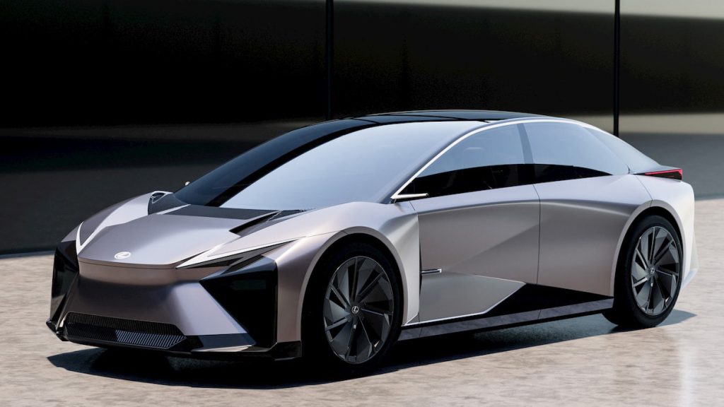 Lexus concurează Tesla Model S cu sedan electric de lux