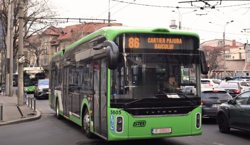 Schimbări majore în circulația STB: Troleibuzul 86 și linia 85, cu trasee modificate, plus suspendarea liniilor navetă Începând de luni, 30 martie 2026, călătorii din București se vor confrunta cu modificări importante în rețeaua de transport public