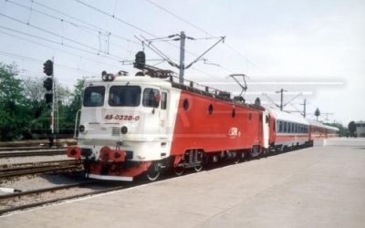 Trenurile au reluat circulația pe ruta Holdea – Margina după un incident feroviar Circulația trenurilor pe ruta Holdea – Margina, aflată în raza Sucursalei Regionale de Căi Ferate Timișoara, a fost reluată începând cu ora 18:30, miercuri seară, a anunțat Compania Națională de Căi Ferate CFR SA