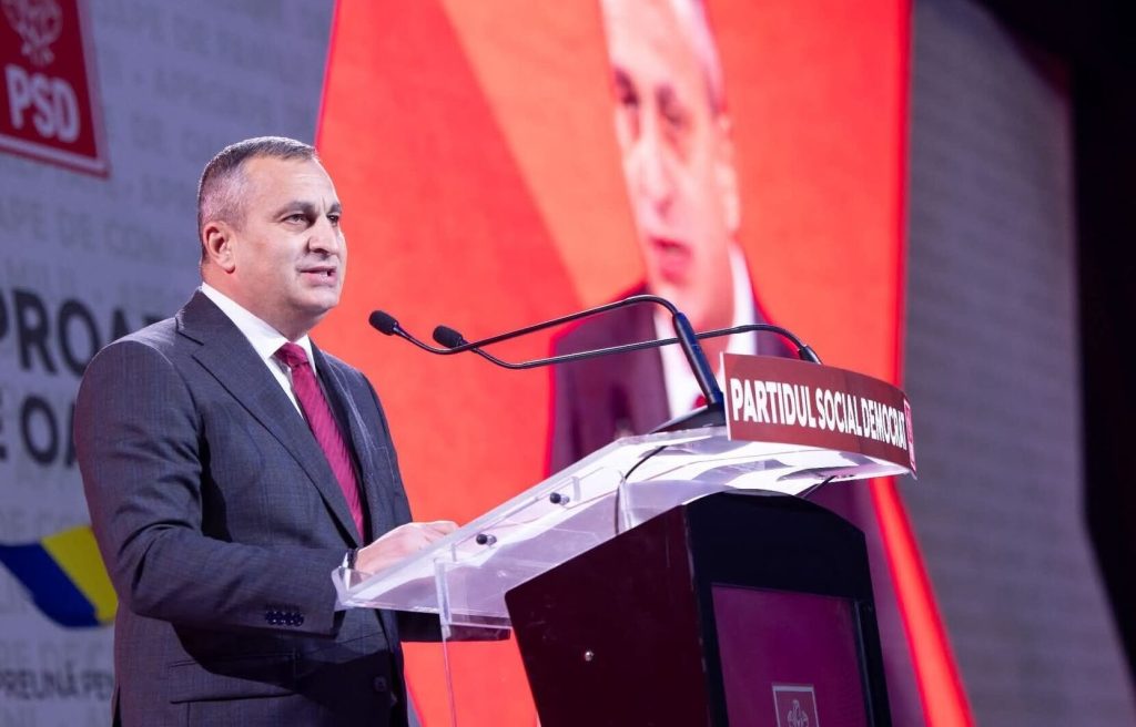 Grindeanu și liderii PSD se reunesc la Slatina, înaintea posibilei remanieri a premierului Prim-vicepreședintele PSD, Sorin Grindeanu, alături de alți lideri de la centru, se află astăzi la Slatina, reședința județului Olt și fief al baronului local Paul Stănescu