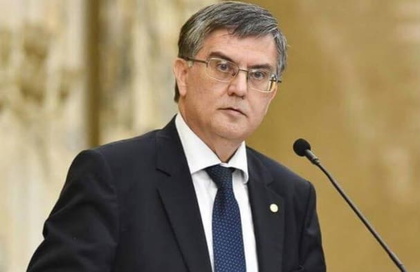 Mircea Dumitru, despre planurile pentru Academia Română: Fără colaborare cu Rusia și China Mircea Dumitru, fost ministru al Educației și rector, și-a exprimat clar intențiile în contextul candidaturii sale pentru funcția de președinte al Academiei Române