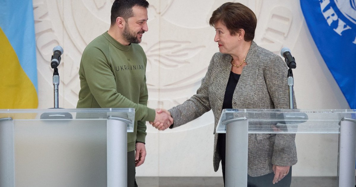 FMI aprobă program de sprijin financiar pentru Ucraina, pe 4 ani, pentru economie.