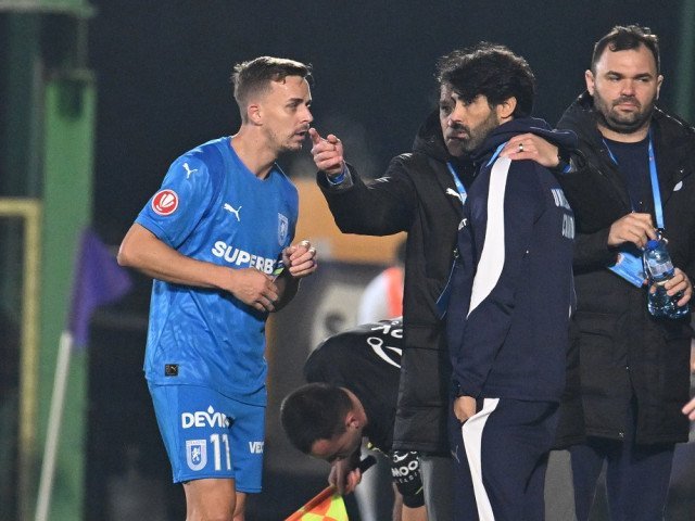 Lovitură grea pentru olteni: Craiova, fără un jucător important în derby-ul cu Rapid Universitatea Craiova se confruntă cu o problemă majoră înaintea derby-ului cu Rapid, programat în această etapă a Superligii