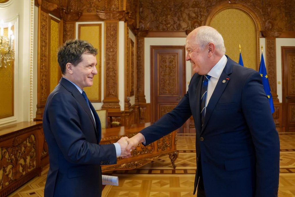 România Reafirmă Sprijinul Pentru Republica Moldova în Întâlnirea Nicușor Dan – Alexandru Munteanu Bucureștiul își reiterează angajamentul de a sprijini Republica Moldova, după o întrevedere bilaterală crucială