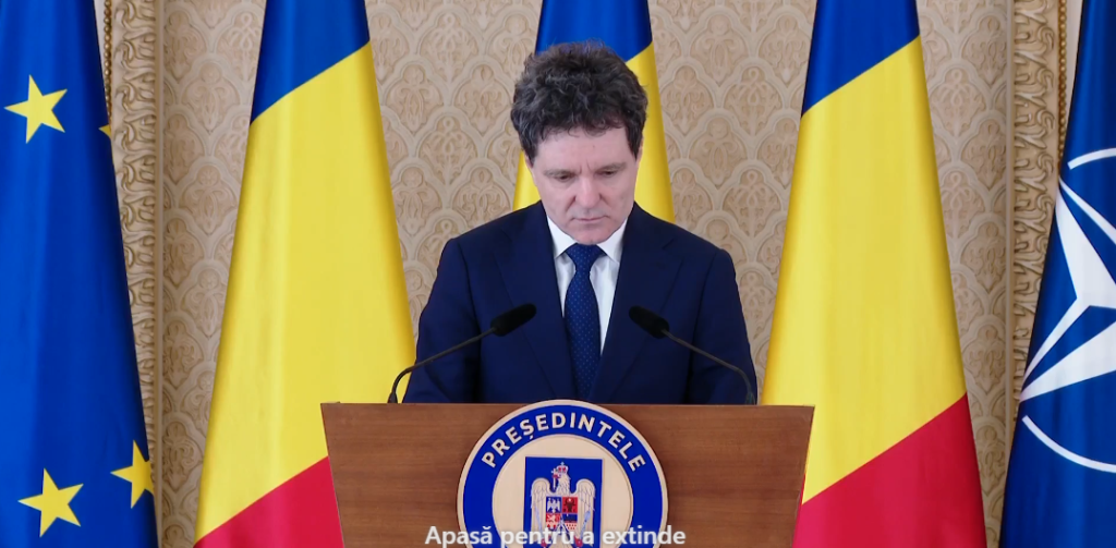 România, o țară sigură, dar cu un viitor de securitate consolidat Primarul general al Capitalei, Nicușor Dan, a declarat că România se bucură de un nivel ridicat de siguranță, acesta urmând să crească odată cu consolidarea prezenței militare americane în țară