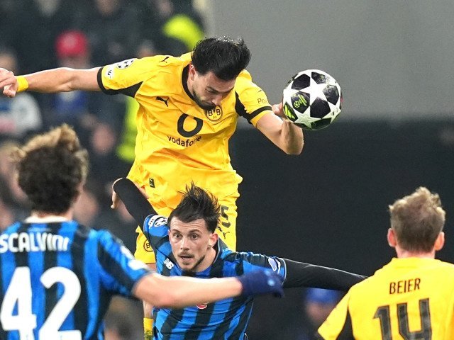 Egal la Koln: Borussia Dortmund ratează ocazia de a se distanța Partida de pe RheinEnergieStadion dintre FC Koln și Borussia Dortmund s-a încheiat la egalitate, scor 0-0