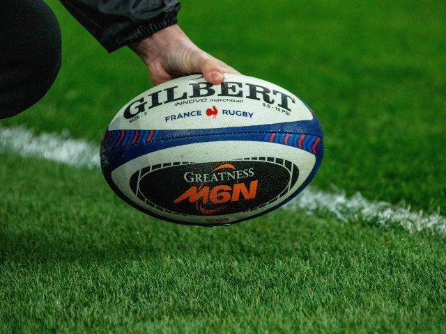 Irlanda și Țara Galilor se înfruntă în Turneul celor Șase Națiuni Irlanda și Țara Galilor se vor întâlni sâmbătă, de la ora 22:10, pe Digi Sport 3, într-un meci contând pentru Turneul celor Șase Națiuni