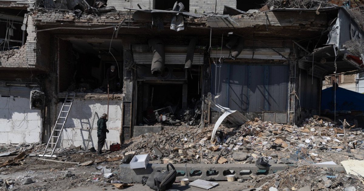 Războiul din Orientul Mijlociu: tensiuni crescute, alerte și amenințări de ambele părți Conflictul din Orientul Mijlociu continuă să evolueze rapid, cu schimburi de atacuri și avertismente din ce în ce mai alarmante