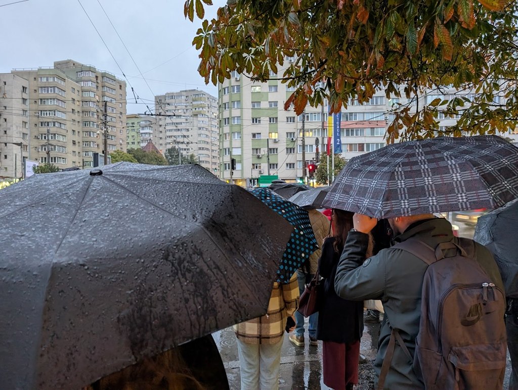 Vremea capricioasă: ploile vor domina în perioada Paștelui Prognoza meteo pentru următoarele două săptămâni, cuprinzând sărbătorile pascale catolice și ortodoxe, indică o vreme schimbătoare și frecvente precipitații, conform datelor publicate luni de meteorologi