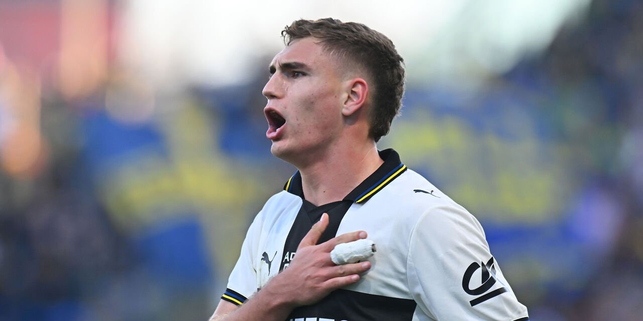 Parma și Cremonese își dezvăluie echipele de start Parma și Cremonese și-au anunțat formațiile oficiale pentru meciul care urmează