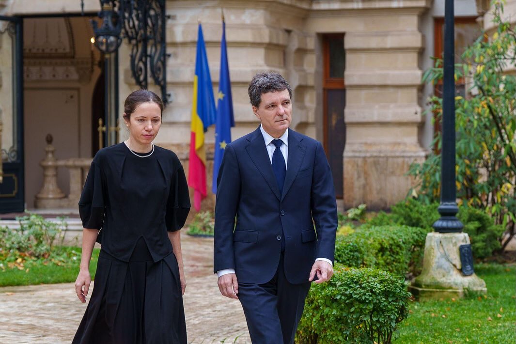 Prima doamnă a României, Carmen Iohannis, participă la un eveniment organizat la inițiativa fostei prime doamne a Statelor Unite, Melania Trump Carmen Iohannis, soția președintelui României, Klaus Iohannis, va participa la un eveniment internațional organizat în Statele Unite ale Americii, la invitația fostei prime doamne, Melania Trump