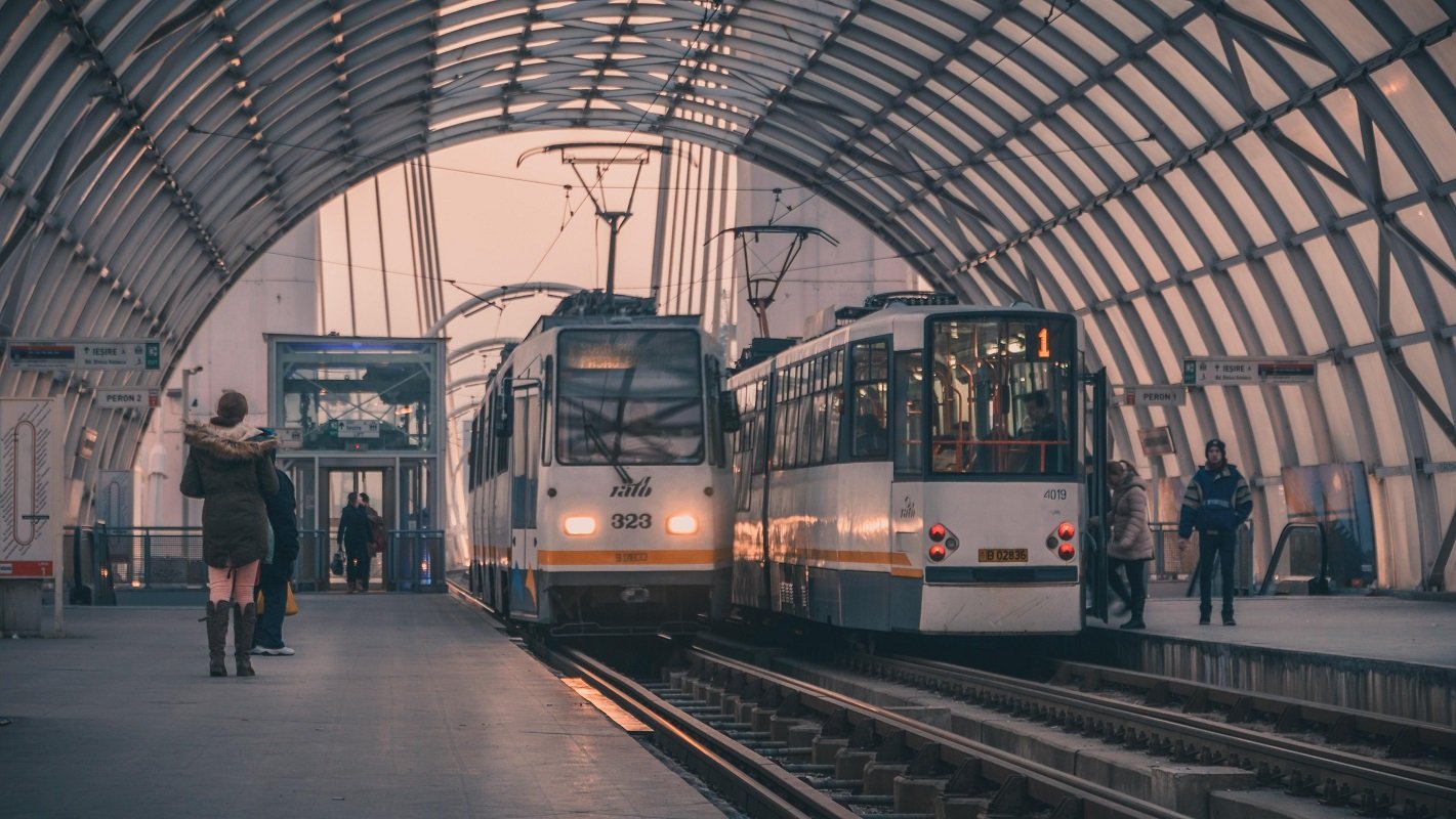 STB: Schimbări majore în transportul public din București începând cu 21 martie Începând de joi, 21 martie, bucureștenii se vor confrunta cu modificări semnificative în ceea ce privește transportul public