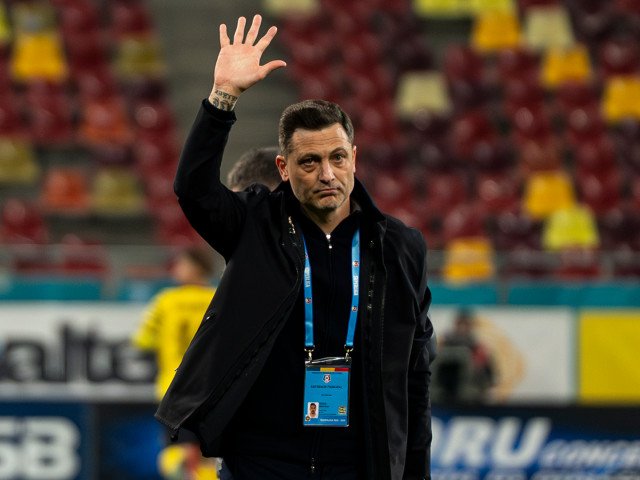 Mirel Rădoi bate în retragere, după două săptămâni la FCSB