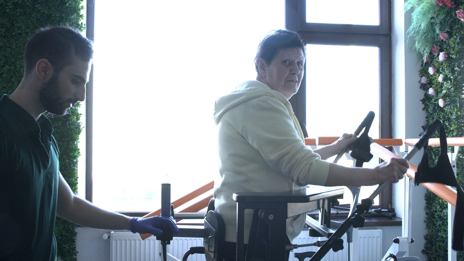 Recuperare-șoc: Pacienta cu AVC își recapătă mobilitatea în doar trei zile Un caz medical impresionant a atras atenția publicului