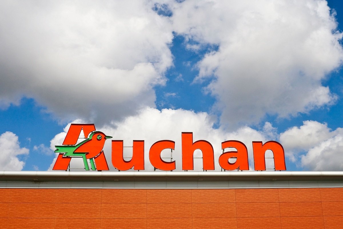 Auchan lansează reduceri și avantaje pentru membrii MyCLUB, un program de fidelizare cu peste două milioane de utilizatori Auchan România a anunțat o serie de promoții și beneficii extinse pentru membrii programului de fidelitate MyCLUB, în cadrul unei campanii aniversare
