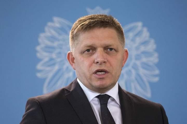 Premierul slovac Robert Fico vine în vizită oficială în România Premierul Republicii Slovace, Robert Fico, va efectua vineri o vizită oficială în România, unde se va întâlni cu omologul său român, Ilie Bolojan, la Palatul Victoria