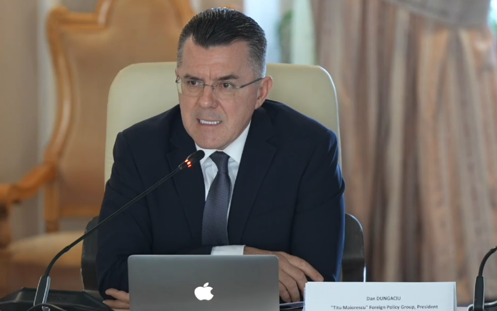 România, invitată să-și reconsidere rolul în Orientul Mijlociu Grupul de politică externă „Titu Maiorescu”, coordonat de profesorul universitar doctor Dan Dungaciu, a organizat recent o conferință dedicată aniversării a 120 de ani de relații diplomatice dintre România și Egipt
