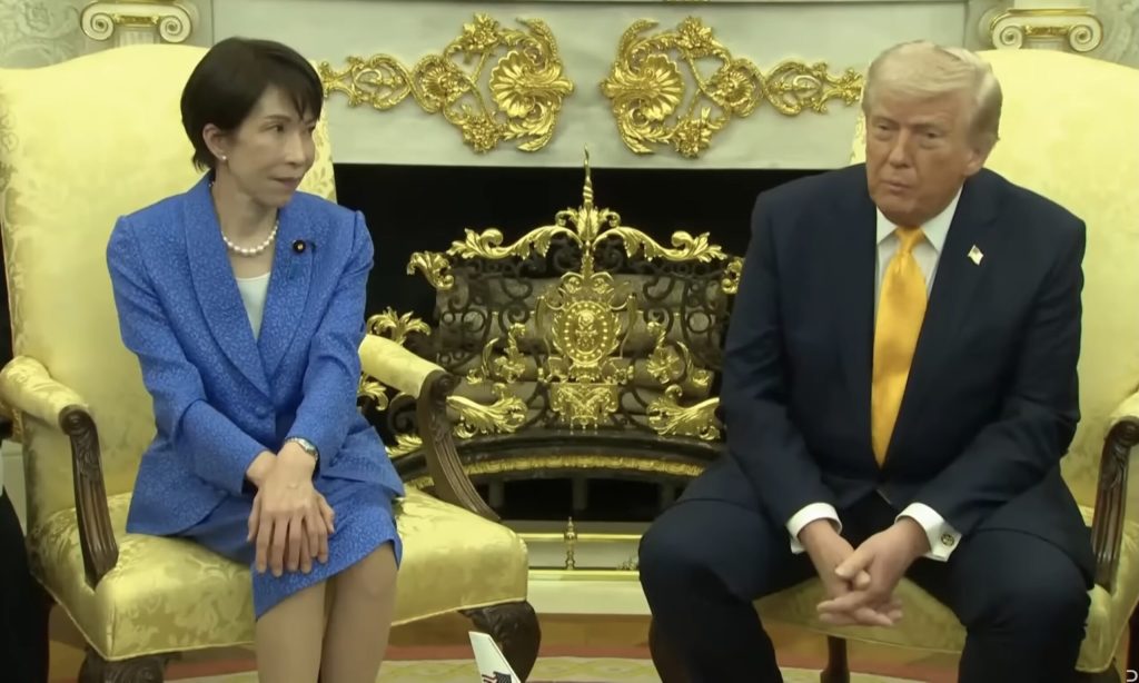 Trump compară operațiunile militare din Iran cu atacul de la Pearl Harbor, în discuțiile cu oficialul japonez Takaichi Fostul președinte american Donald Trump a stârnit controverse joi, după ce a făcut o paralelă între loviturile militare ale Statelor Unite din Iran și atacul japonez de la Pearl Harbor din 1941