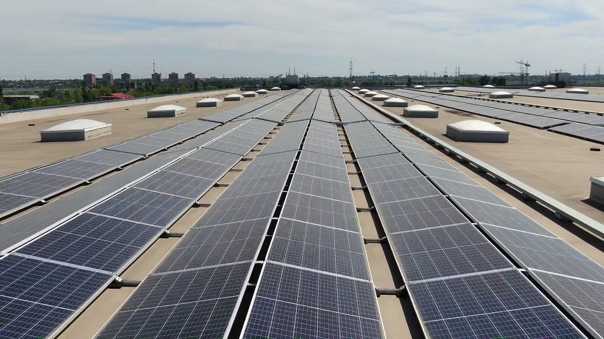 Norvegienii investesc masiv în energie regenerabilă în SUA Fondul suveran de investiții al Norvegiei, cel mai mare din lume, a intrat pe piața de energie regenerabilă din Statele Unite ale Americii