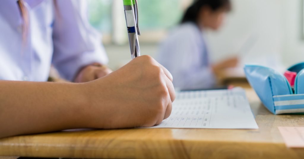 Simulare Bac 2026 la matematică: Baremul de corectare a fost publicat de Ministerul Educației. Când se afișează notele finale