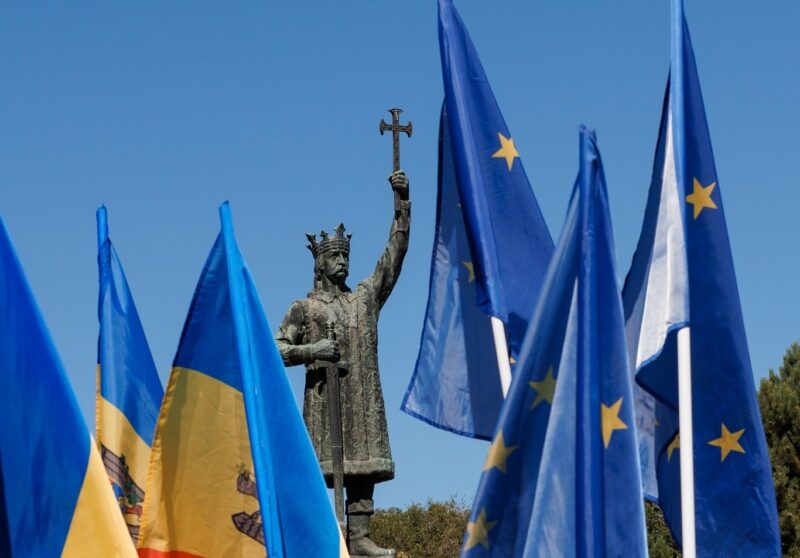 Declarație comună semnată de oficiali români, moldoveni și ucraineni la patru ani de la invazia rusă Președintele Senatului, Mircea Abrudean, a semnat o declarație comună, alături de președintele Camerei Deputaților, Sorin Grindeanu, și de omologii lor din Republica Moldova și Ucraina