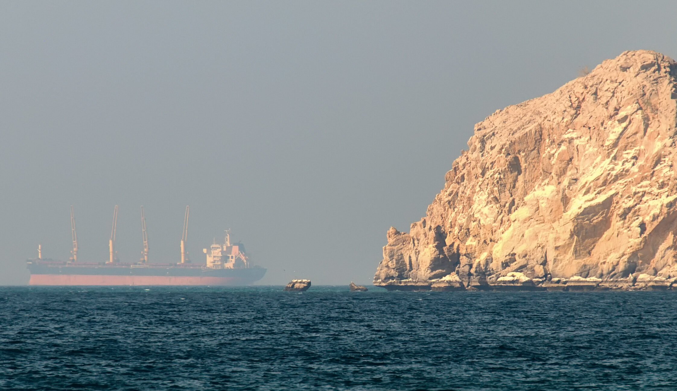 Iran: Atacurile pot duce petrolul la 200 dolari/baril