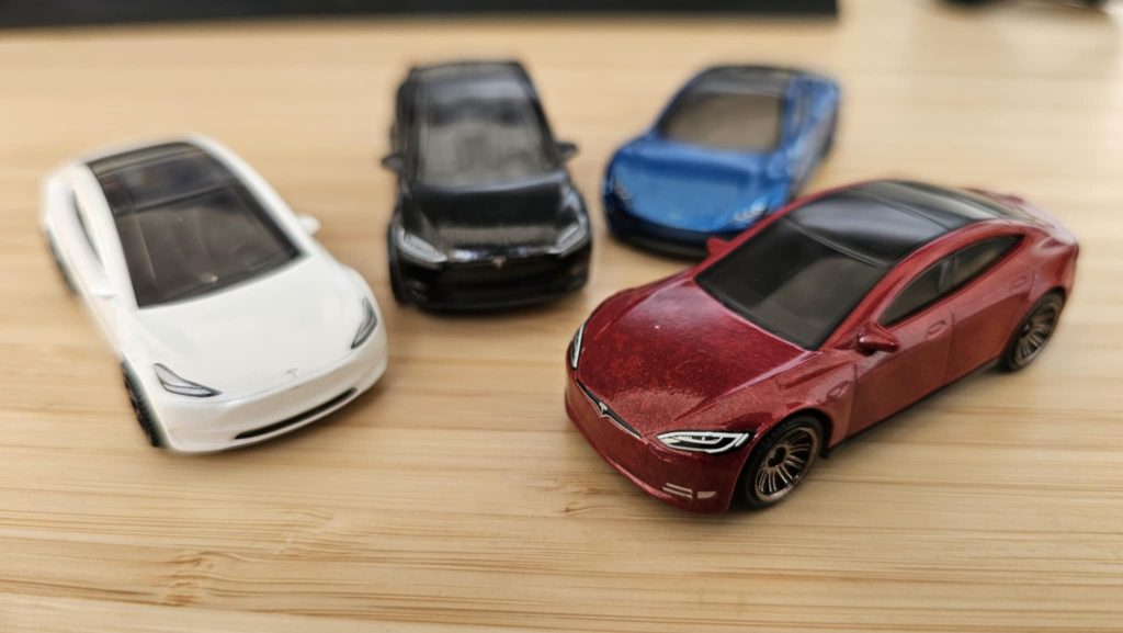 Tesla: O creștere de 10% în Europa ascunde o realitate mai complexă Tesla a înregistrat o creștere de 10% a vânzărilor în Europa în februarie, dar cifrele nu reflectă întregul tablou al performanței companiei pe continent