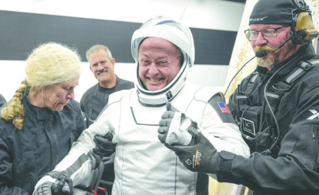 Astronautul NASA, rămas fără voce în spațiu: Un mister medical care ridică semne de întrebare Un incident medical neașteptat a pus pe jar echipa NASA, după ce astronautul Michael Fincke a rămas, subit, fără voce în timpul unei misiuni spațiale