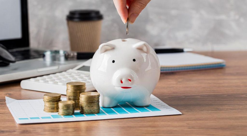 Scumpirile apasă tot mai mult pe români: Cum să-ți gestionezi bugetul în vremuri grele Valul de scumpiri care afectează economia românească pune o presiune tot mai mare pe bugetele românilor