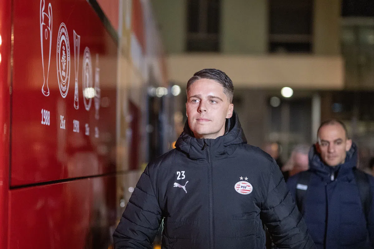 Thumbnail for article: VI Live: Linssen scoort weer en blijkt plaaggeest voor PSV-defensie