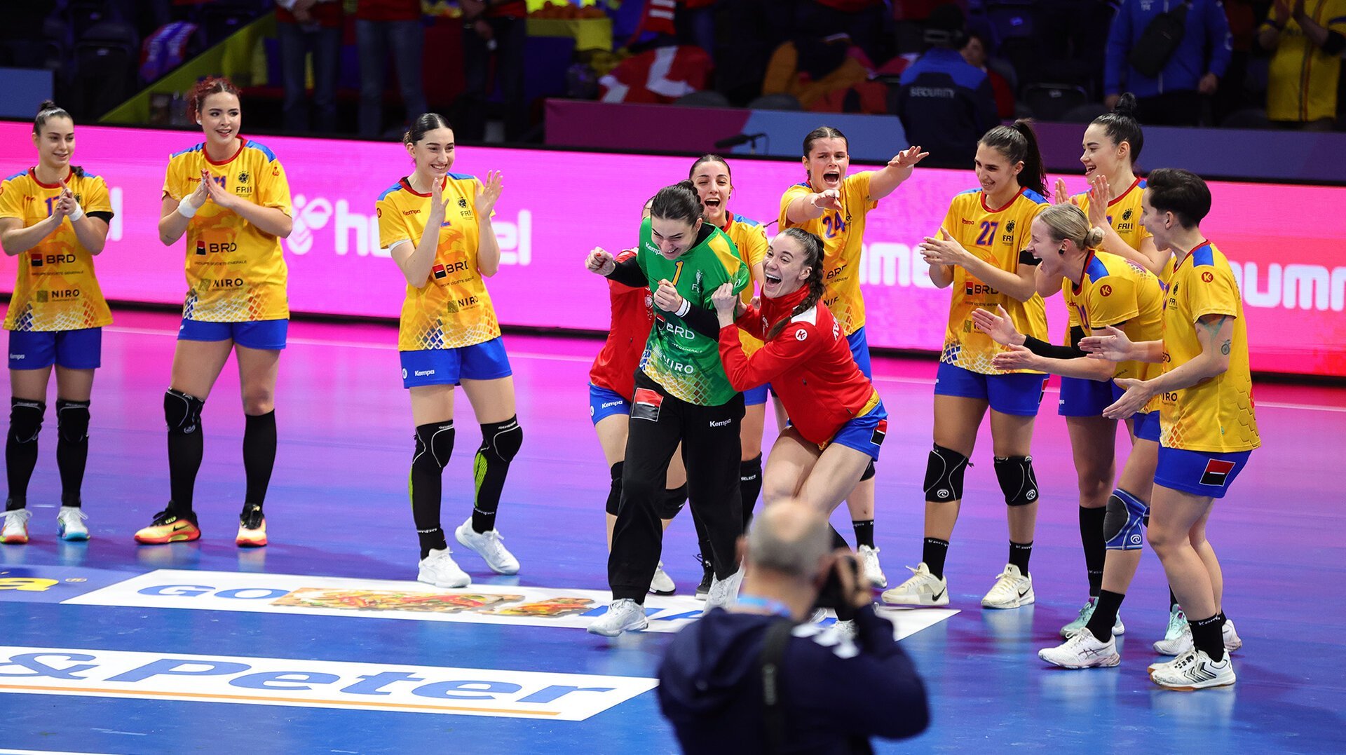 România învinge Slovacia la EHF Euro Cup: Ce șanse mai are „tricolorele”