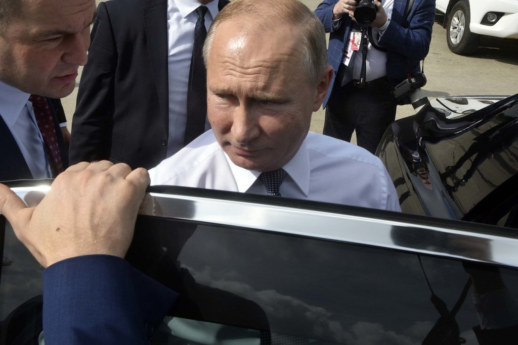 Atac terorist la adresa unui metanier rusesc, revendicat tacit de Kremlin Un atac asupra unui metanier rusesc încărcat cu gaze naturale lichefiate (GNL) a intensificat tensiunile pe piețele energetice și a generat reacții puternice la nivel internațional