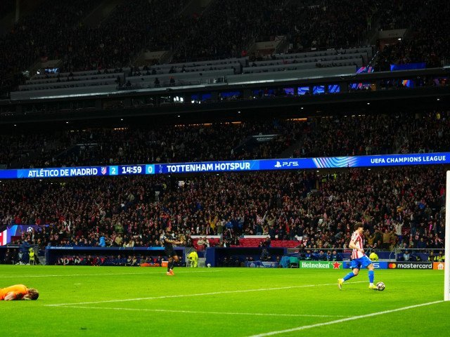 Kinsky, coșmarul ceh din poarta lui Tottenham: nota 1 după o prestație de coșmar în Champions League Antonin Kinsky, portarul ceh titularizat surprinzător de Igor Tudor în meciul Atletico Madrid – Tottenham, a avut o seară de uitat în optimile UEFA Champions League