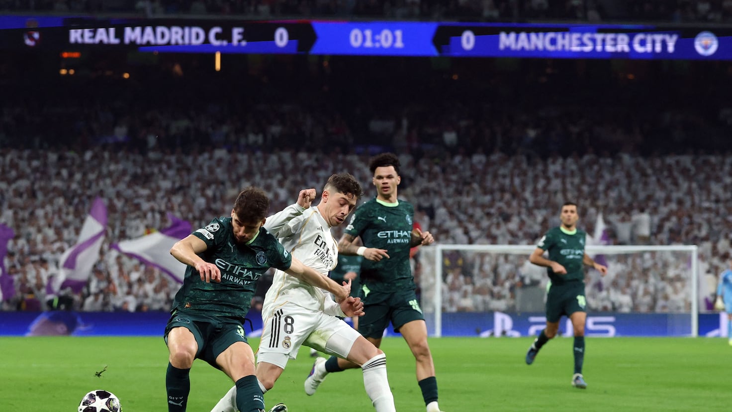 Real Madrid versus Manchester City: duelul dintre inimă și rațiune O așteptare tensionată se instalează înaintea duelului dintre Real Madrid și Manchester City, o confruntare care depășește simpla competiție sportivă