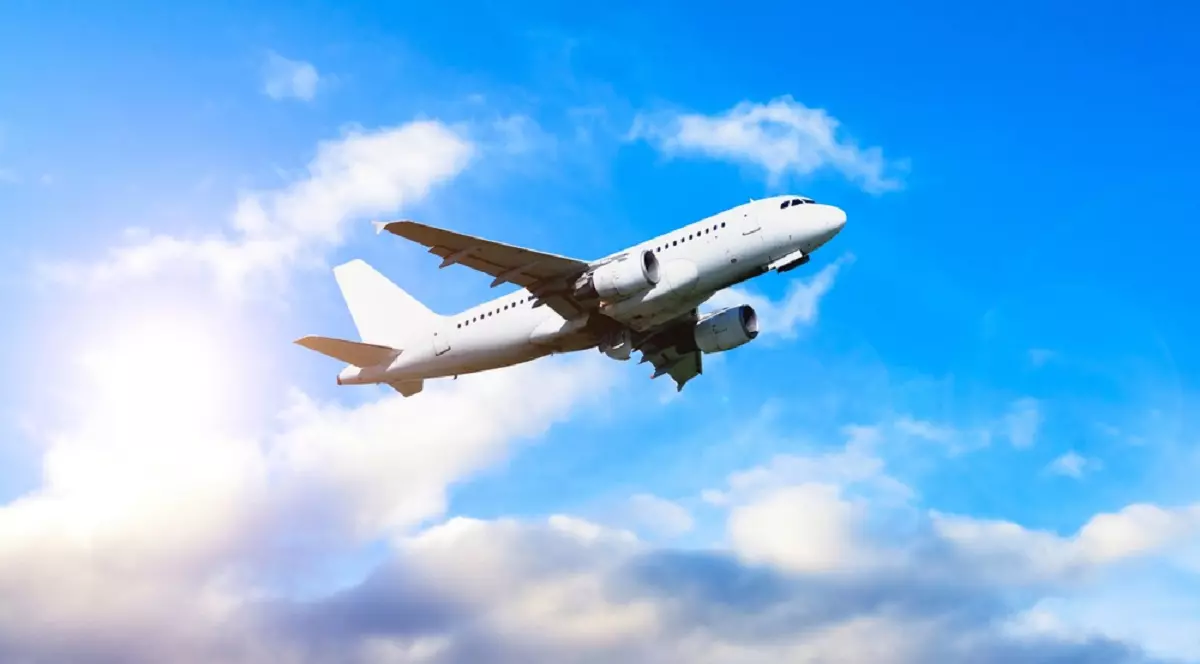 Românii din Qatar, transferați cu avionul spre casă: Zboruri charter spre București, cu escală în Arabia Saudită Mai mulți cetățeni români blocați în Doha, Qatar, din cauza unor restricții de călătorie, vor fi repatriați cu ajutorul unui zbor charter spre București