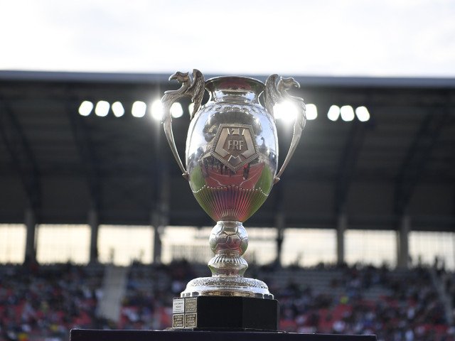 Universitatea Craiova și CFR, calificate în semifinale după penalty-uri