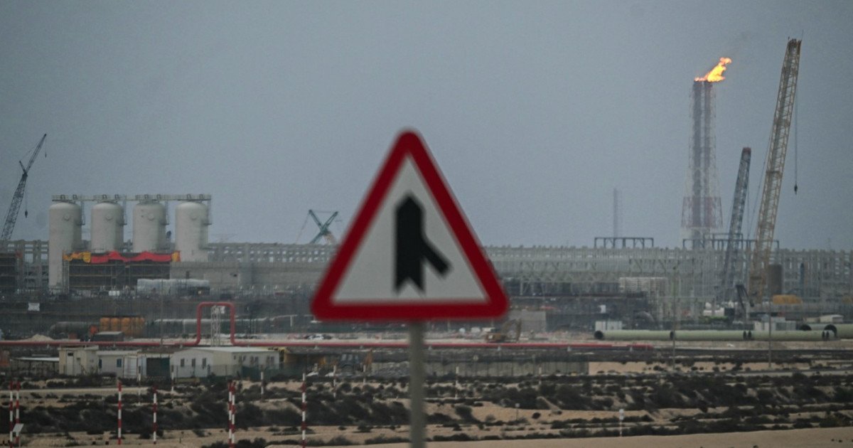 Qatar: Țițeiul ar putea exploda la 150 de dolari dacă conflictul cu Iranul continuă Un potențial conflict prelungit cu Iranul ar putea declanșa o criză energetică majoră, cu repercusiuni globale