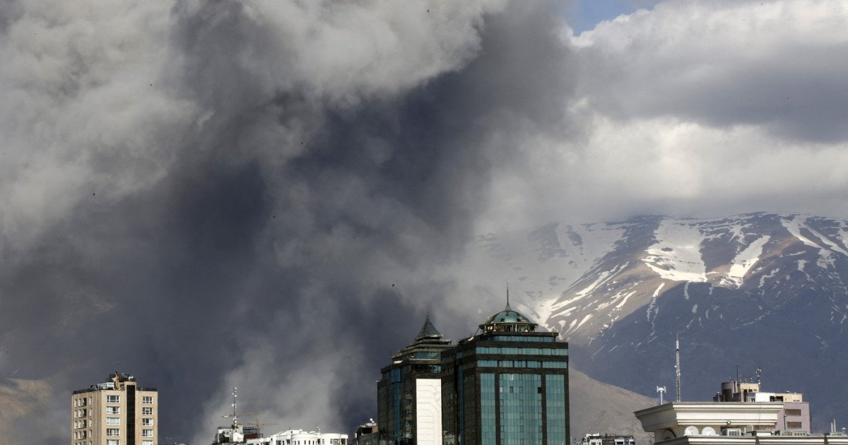 Schimbarea de regim în Iran, considerată dificilă de fostul ministru Diaconescu Fostul ministru de Externe Cristian Diaconescu este sceptic în privința unei schimbări de regim la Teheran, în urma decesului ayatollahului Ali Khamenei